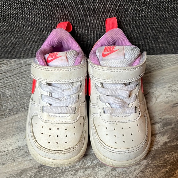 Nike Court Borough toddler Sneakers size 5 - Picture 1 of 6